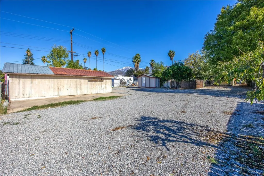 12704 California Street, Yucaipa, California 92399 home-pic-36
