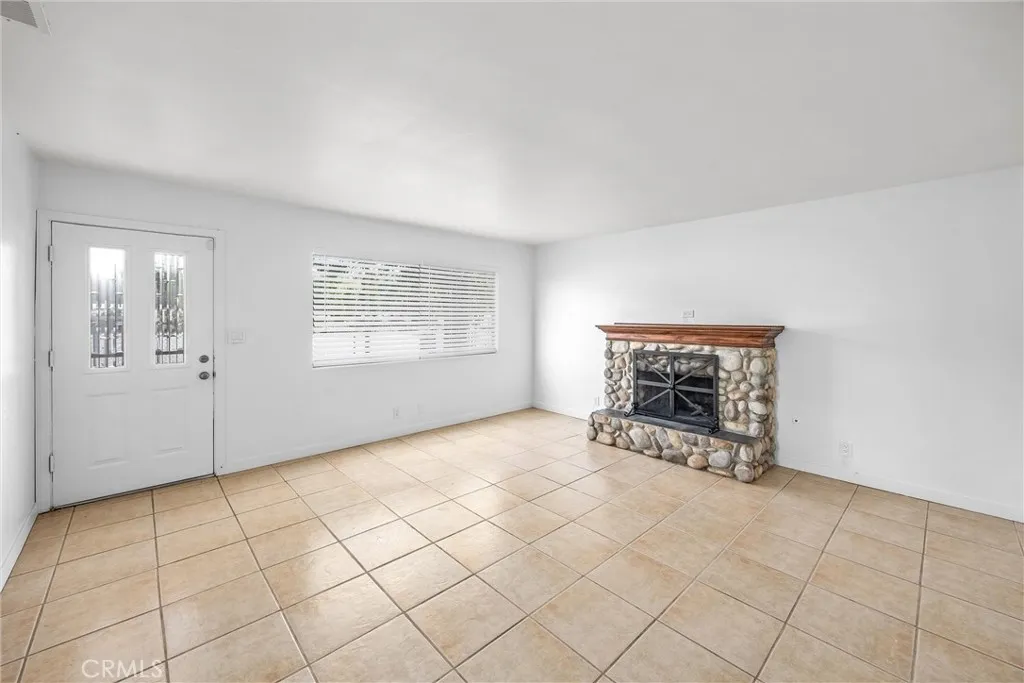 12704 California Street, Yucaipa, California 92399 home-pic-9