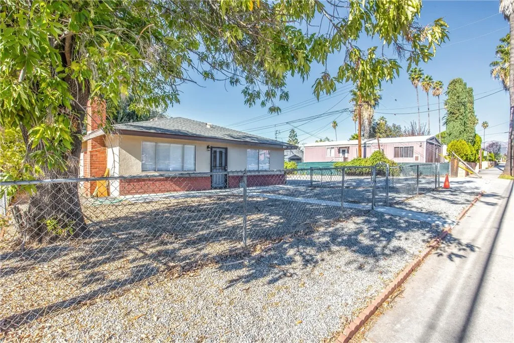 12704 California Street, Yucaipa, California 92399 home-pic-3