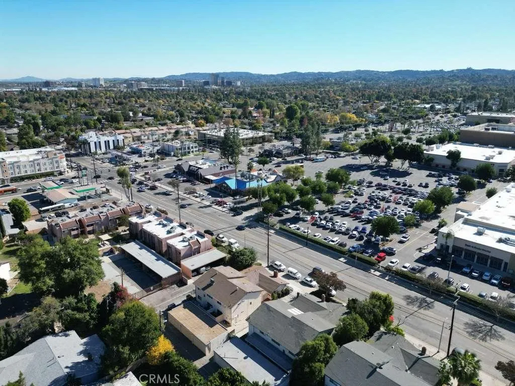 22855 Vanowen, West Hills, California 91307 home-pic-53