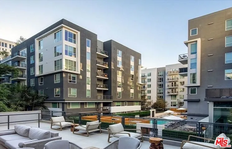 1120 W 6th Street 1555, Los Angeles, California 90017