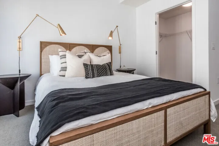 1120 W 6th Street 1235, Los Angeles, California 90017