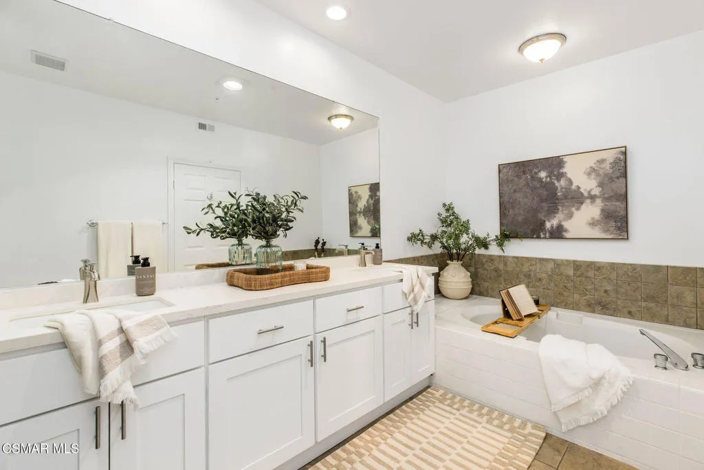 11920 Goshen Avenue 202, Los Angeles, California 90049 home-pic-14