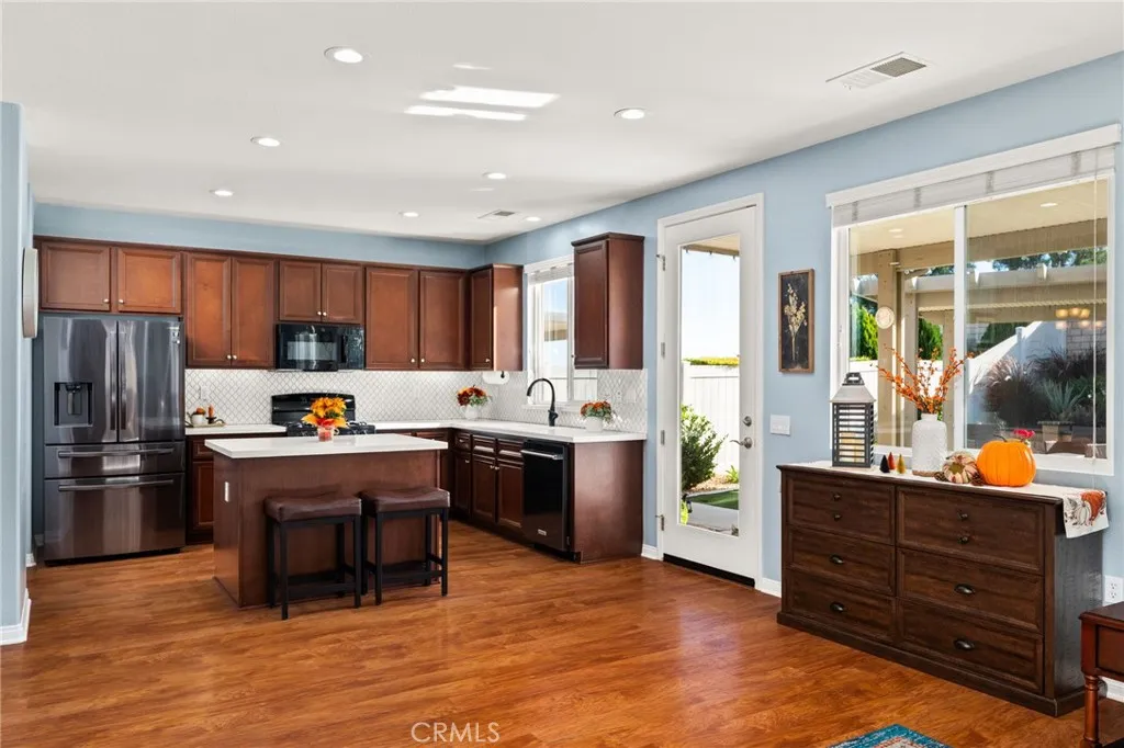1455 Rocky Mountain Park, Beaumont, California 92223 home-pic-2