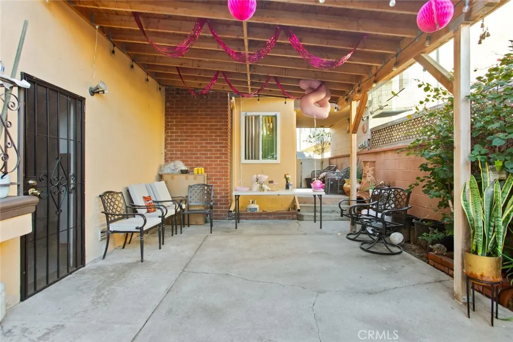 11992 Oxford, Hawthorne, California 90250 home-pic-31