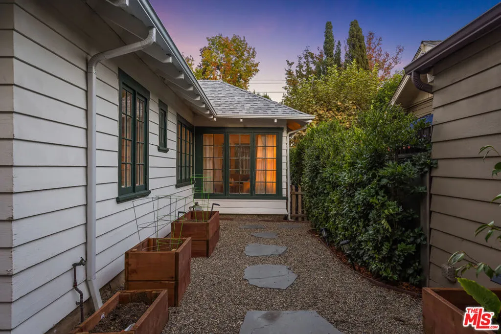 601 S Hudson Avenue, Pasadena, California 91106 home-pic-68