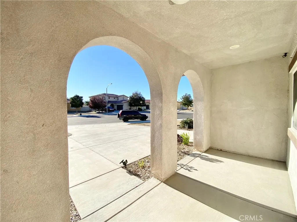 1667 Constant Trail, San Jacinto, California 92582 home-pic-5