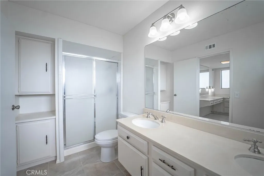 25401 Helena Circle, Mission Viejo, California 92691 home-pic-22