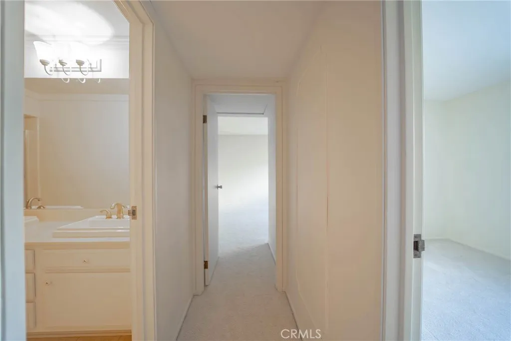 25401 Helena Circle, Mission Viejo, California 92691 home-pic-17