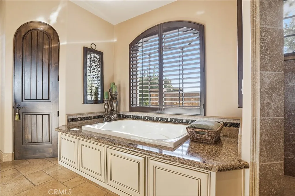 34965 Via Del Ponte, Temecula, California 92592 home-pic-50