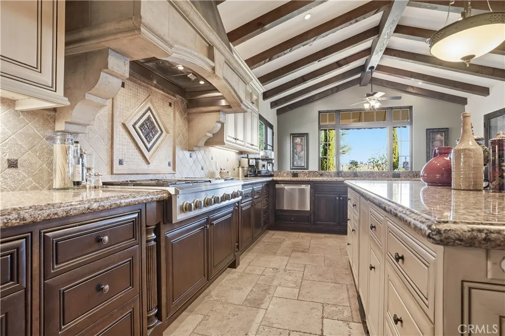 34965 Via Del Ponte, Temecula, California 92592 home-pic-33