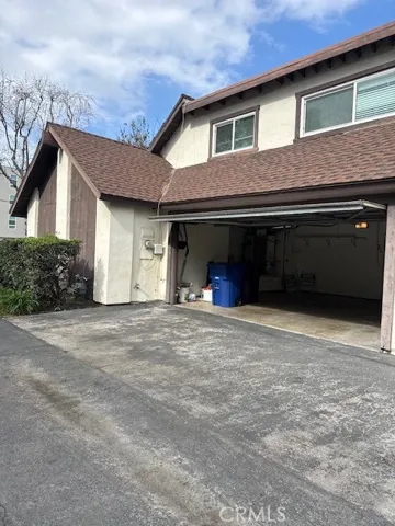 Direct access attached garage