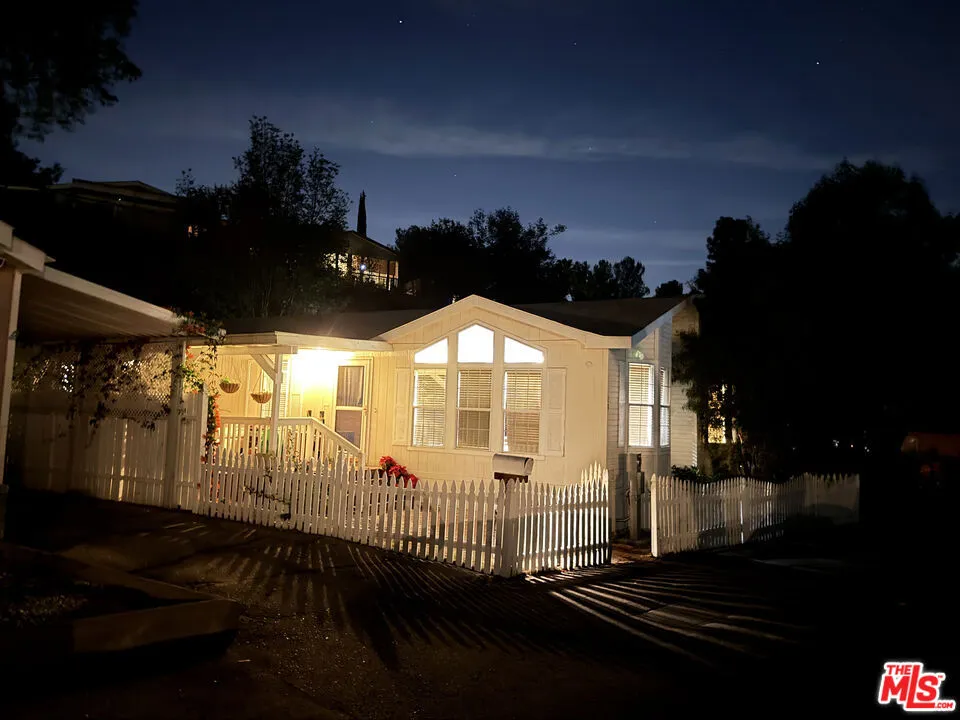 4201 S Topanga Canyon Blvd #28