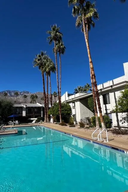 1150 E Palm Canyon Drive 21, Palm Springs, California 92264 home-pic-53