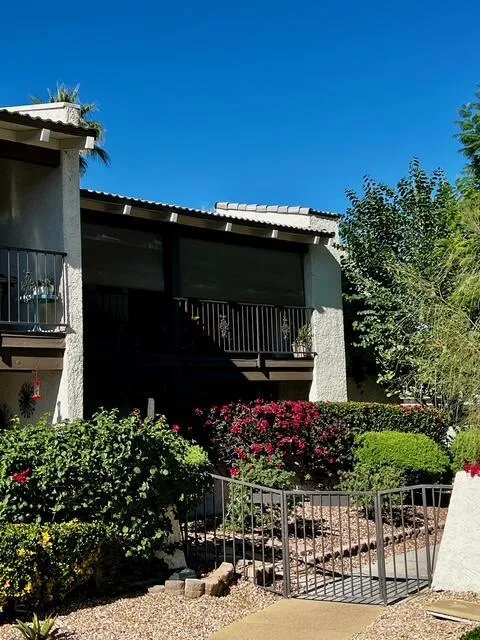 1150 E Palm Canyon Drive 21, Palm Springs, California 92264 home-pic-49