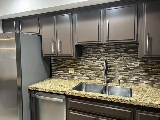 1150 E Palm Canyon Drive 21, Palm Springs, California 92264 home-pic-13