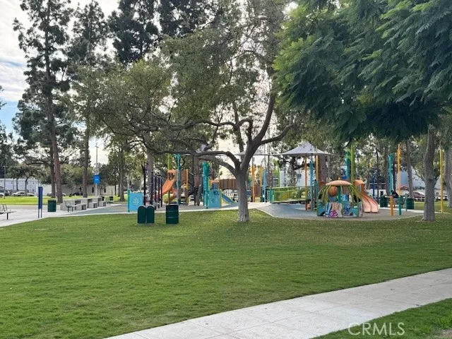 2941 Baltic, Long Beach, California 90810 home-pic-21
