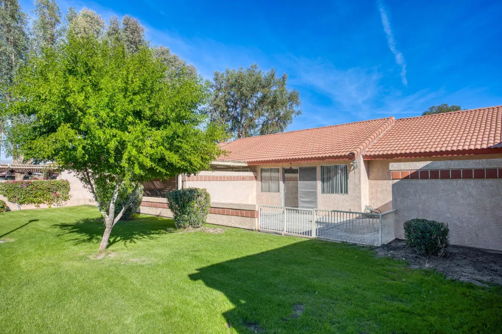 49211 Douglas Street, Indio, California 92201 home-pic-31