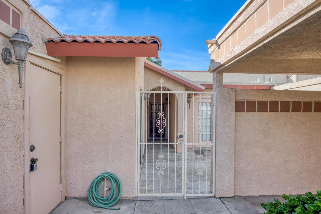 49211 Douglas Street, Indio, California 92201 home-pic-18