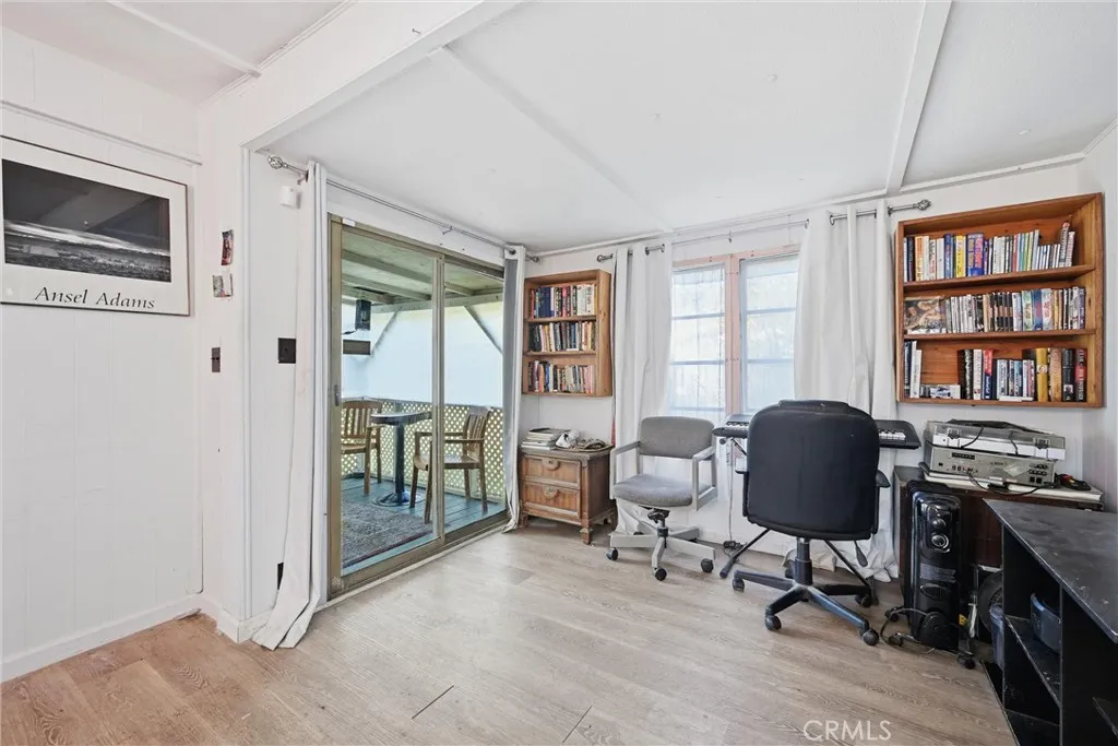 gallery-image 4