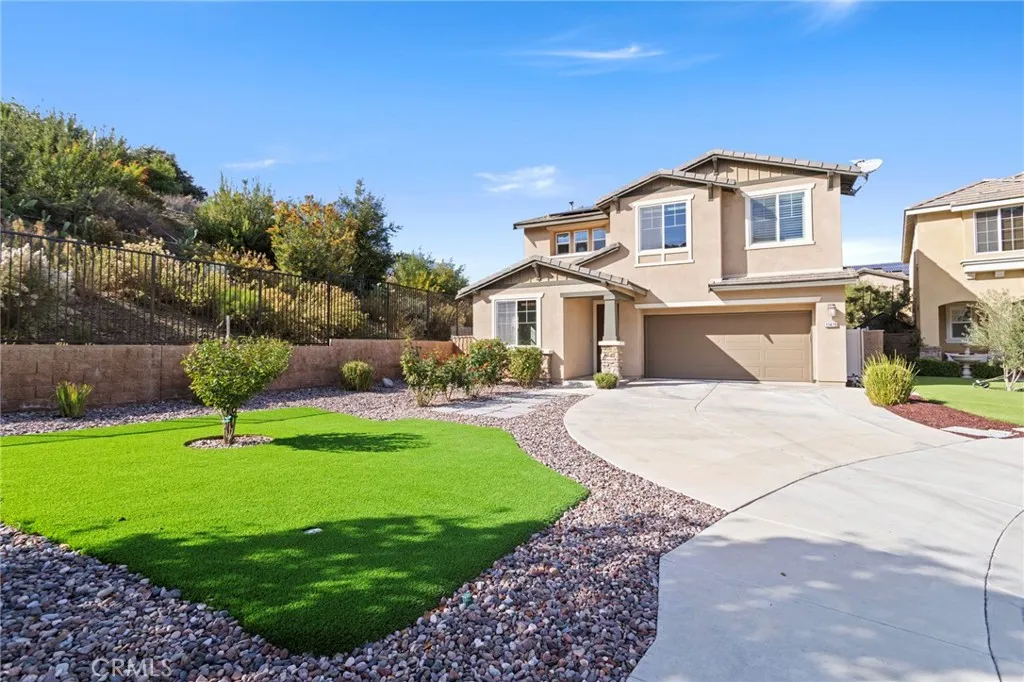 11478 Elderberry Lane, Corona, California 92883 home-pic-2