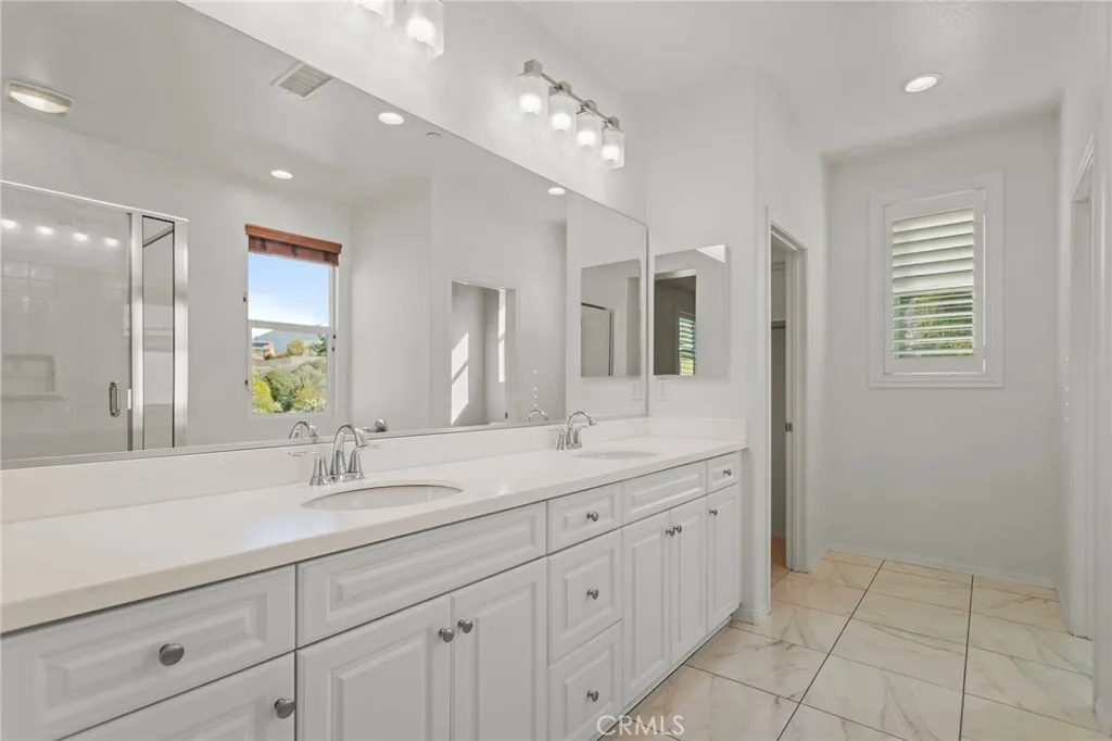 11478 Elderberry Lane, Corona, California 92883 home-pic-25
