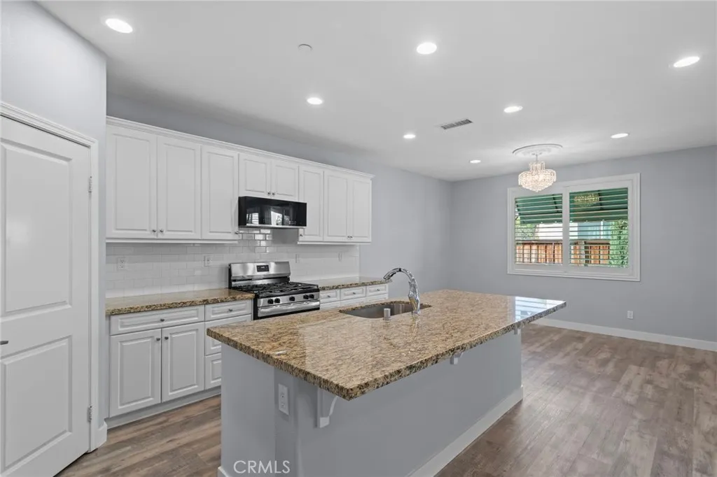 11478 Elderberry Lane, Corona, California 92883 home-pic-12