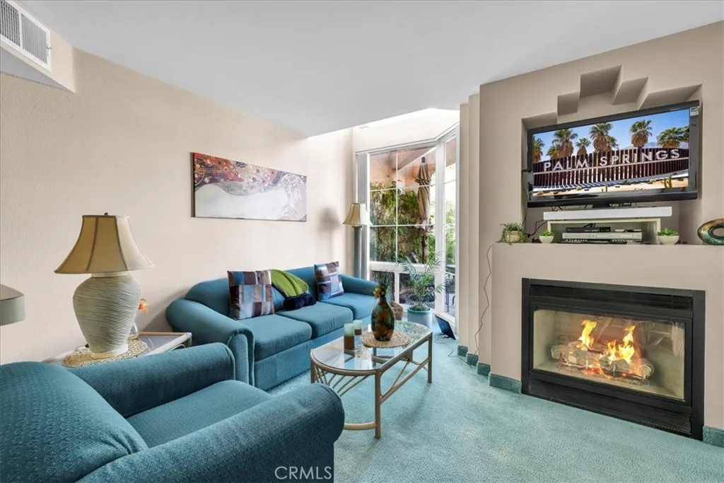 1555 N Chapparal, Palm Springs, California 92262 home-pic-9
