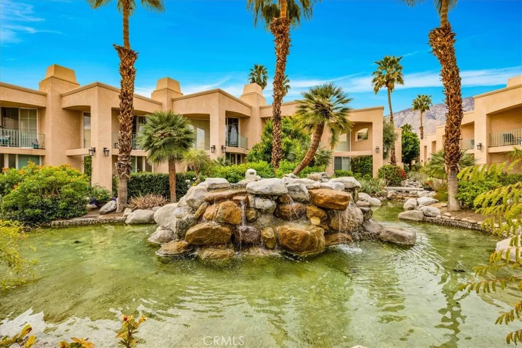 1555 N Chapparal, Palm Springs, California 92262 home-pic-30