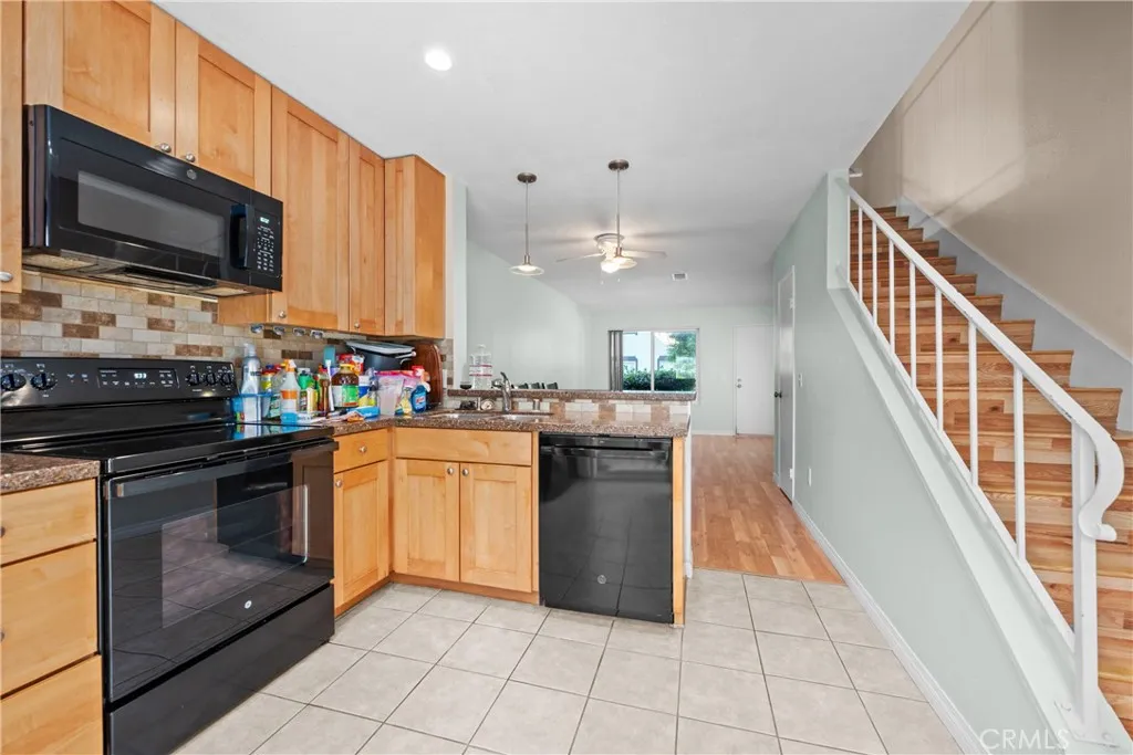 10185 Peaceful Court, Santee, California 92071 home-pic-7