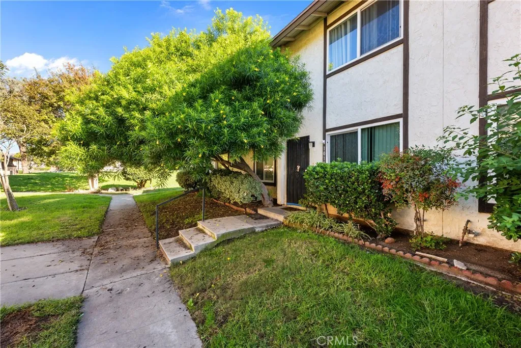 10185 Peaceful Court, Santee, California 92071 home-pic-1