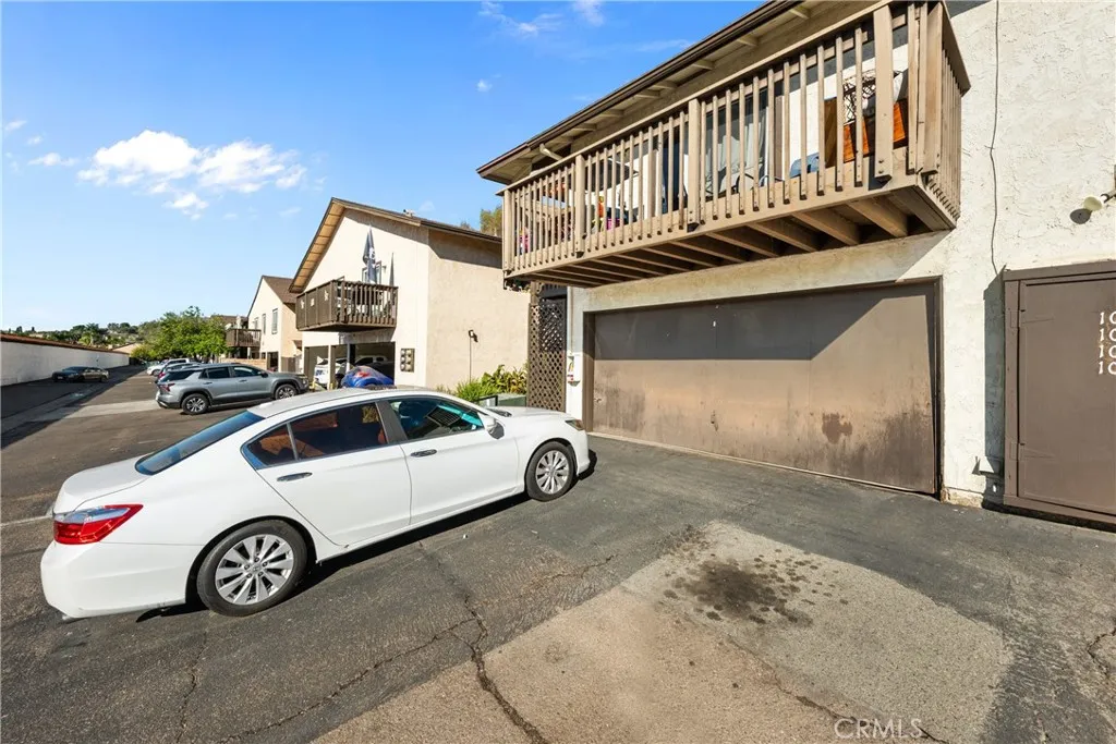 10185 Peaceful Court, Santee, California 92071 home-pic-16