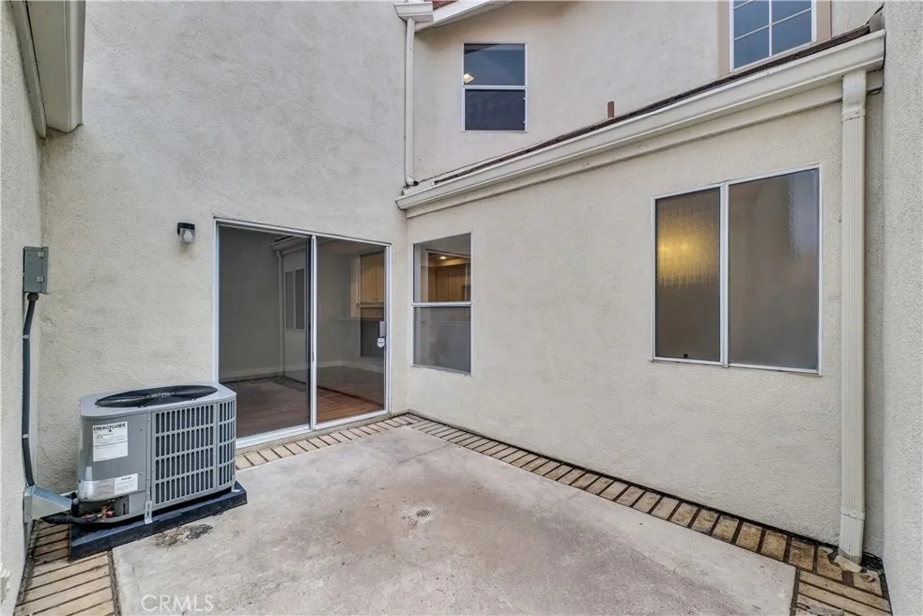 4 Wellesley, Irvine, California 92612 home-pic-21