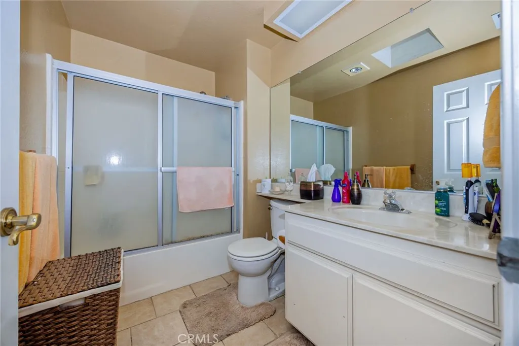 43195 Andrade Avenue L, Hemet, California 92544 home-pic-10