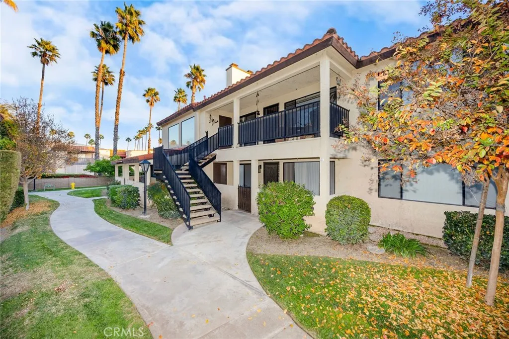43195 Andrade Avenue L, Hemet, California 92544 home-pic-2