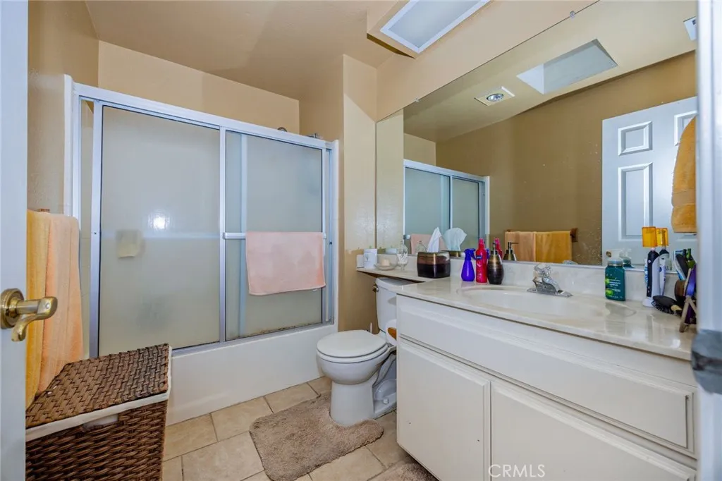 43195 Andrade Avenue L, Hemet, California 92544 home-pic-11