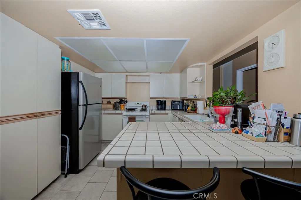 43195 Andrade Avenue L, Hemet, California 92544 home-pic-8