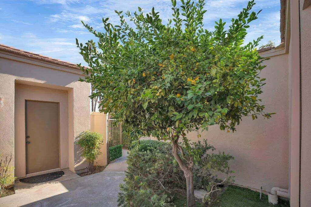 54853 Oakhill, La Quinta, California 92253 home-pic-6