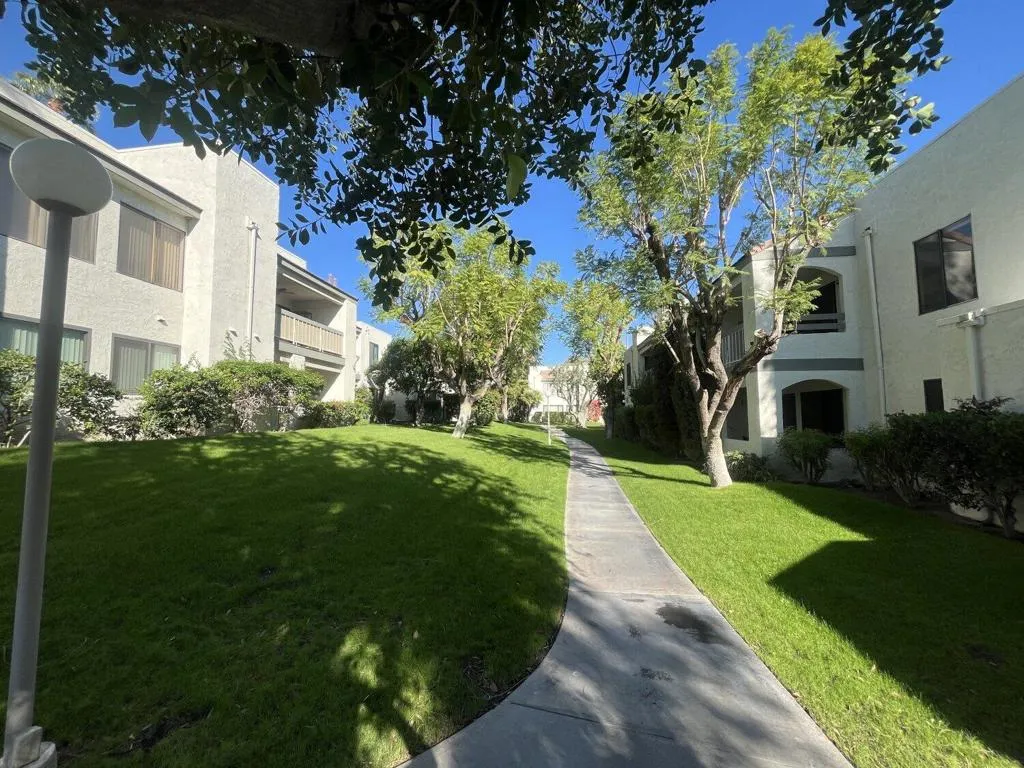 1725 N Via Miraleste 2124, Palm Springs, California 92262 home-pic-19