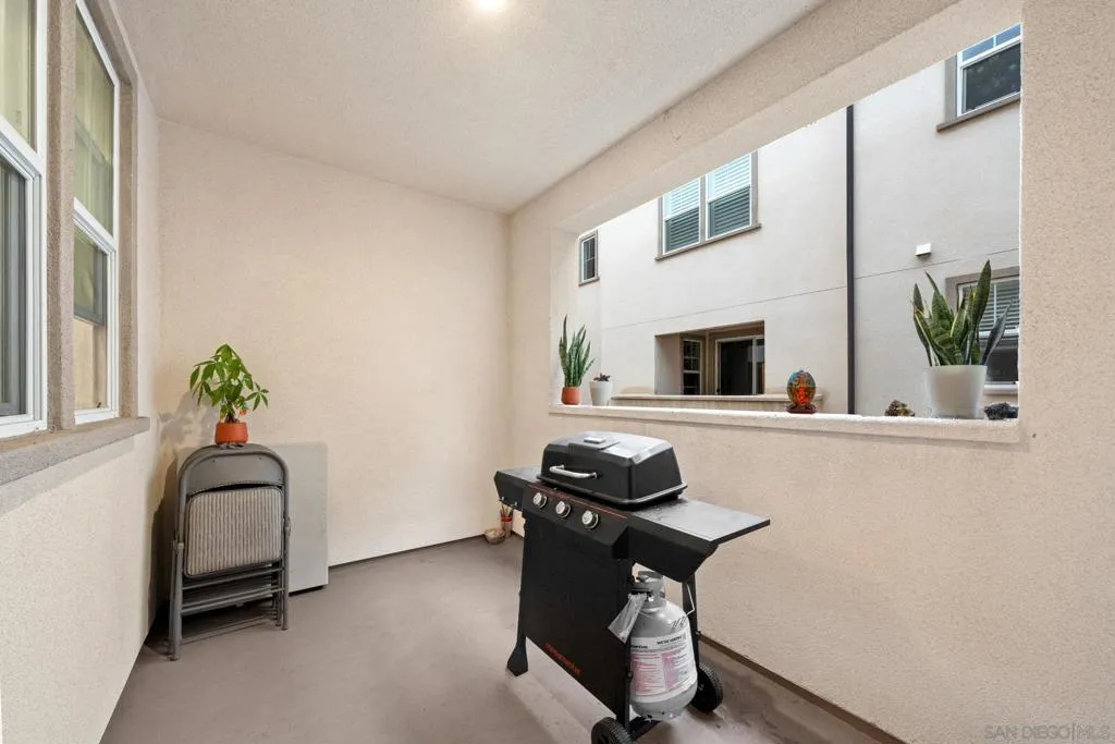 5360 Calle Rockfish 32, San Diego, California 92154 home-pic-24