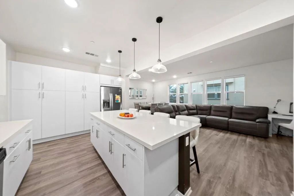 5360 Calle Rockfish 32, San Diego, California 92154 home-pic-4
