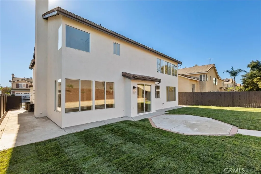 1015 E Deerfield, Ontario, California 91761 home-pic-45