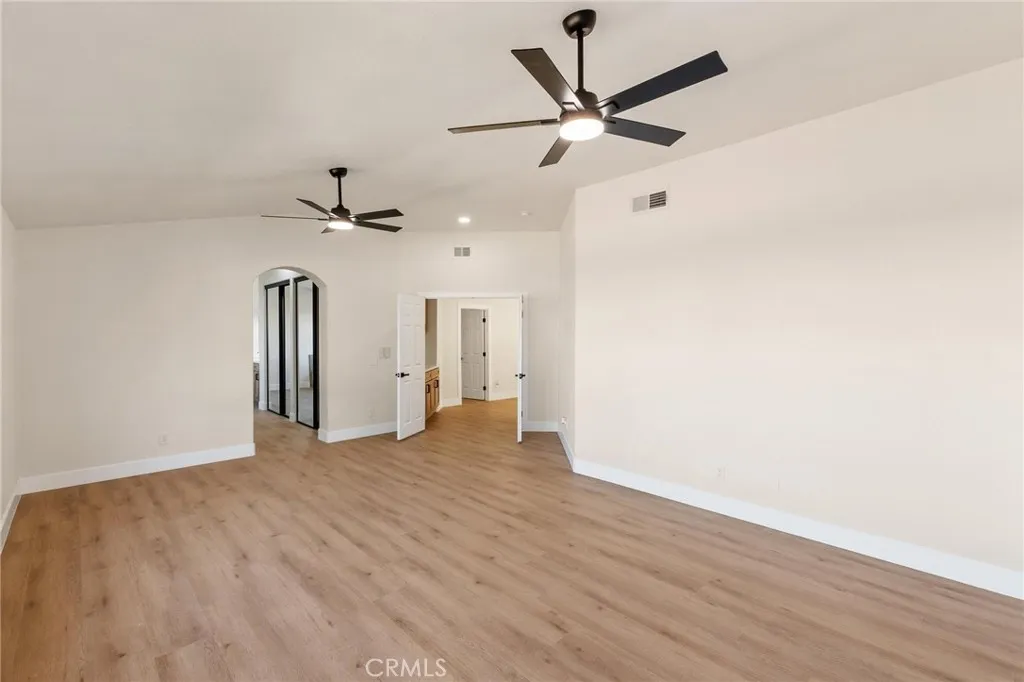 1015 E Deerfield, Ontario, California 91761 home-pic-28
