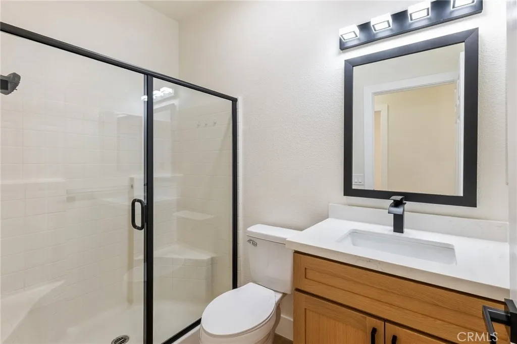 1015 E Deerfield, Ontario, California 91761 home-pic-34