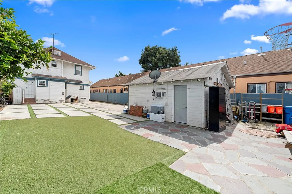 1665 Arlington, Los Angeles, California 90019 home-pic-25