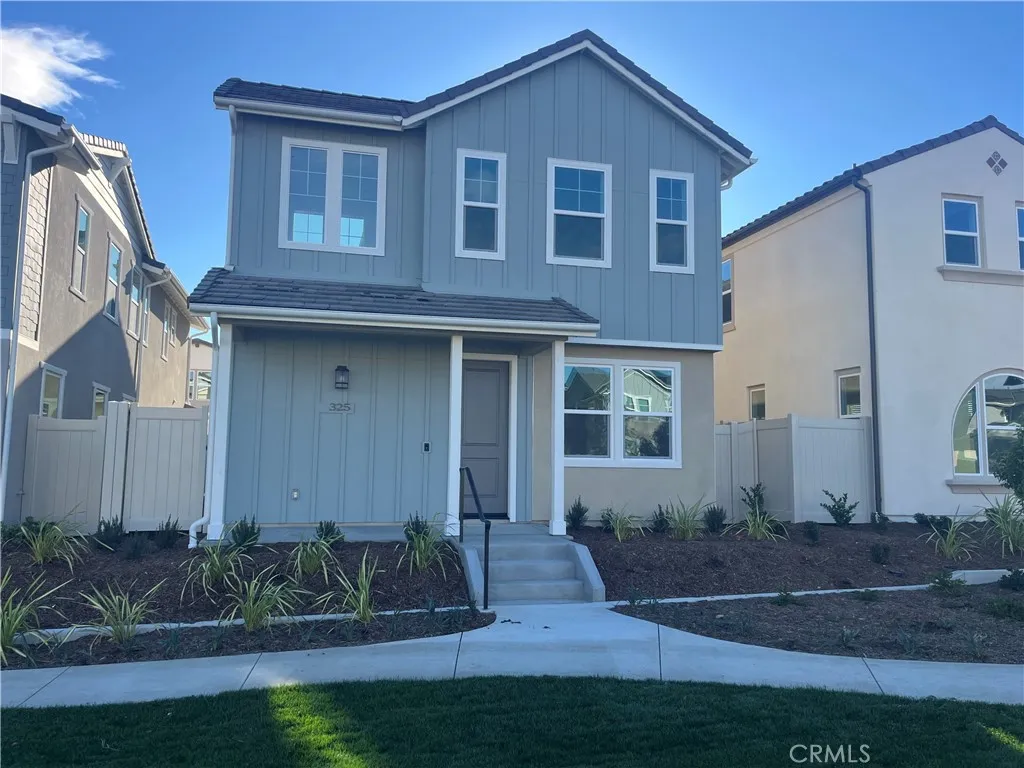 325 S Nevada Avenue, Ventura, California 93004 home-pic-1