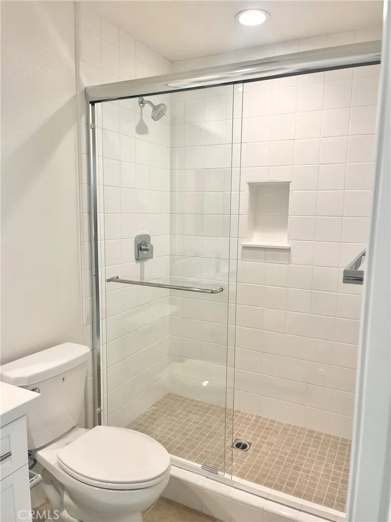 325 S Nevada Avenue, Ventura, California 93004 home-pic-10