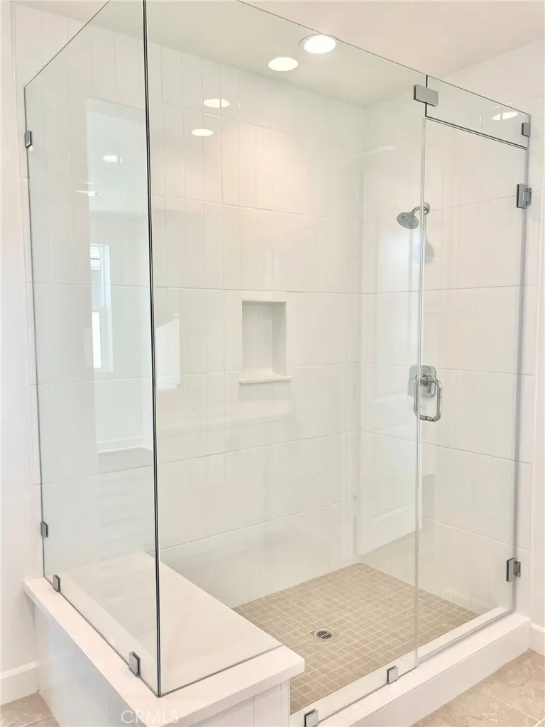 325 S Nevada Avenue, Ventura, California 93004 home-pic-19