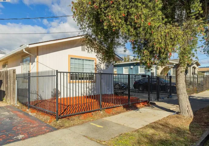 1127 60th Ave, Oakland, California 94621