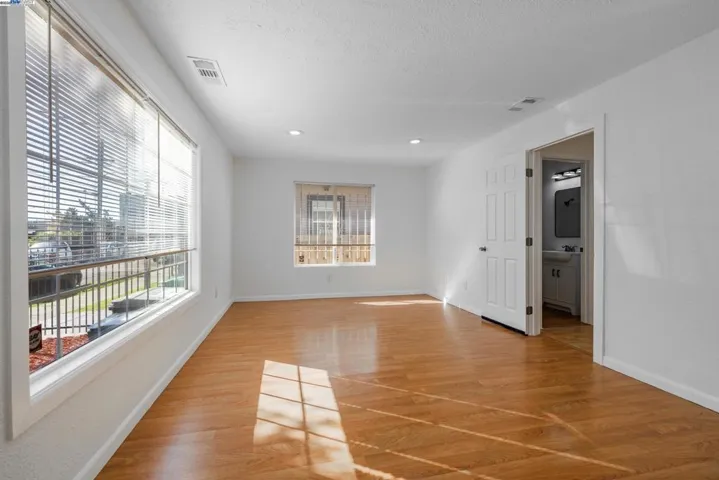 1127 60th Ave, Oakland, California 94621